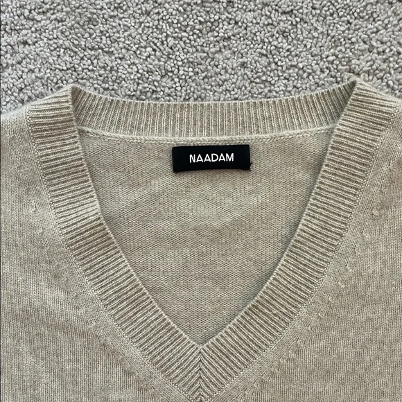 Naadam Women's V-Neck Cashmere Sweater in Beige - Picture 3 of 8